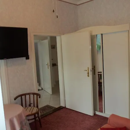 Bartok Guest house 3*