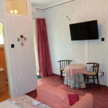 Bartok Guest house