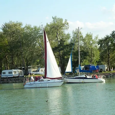 Bartok Guest house Balatonboglar