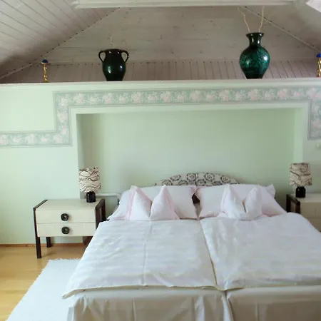 Bartok Guest house